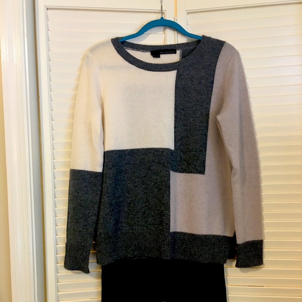 Beautiful 100% cashmere cream/black/gray sweater